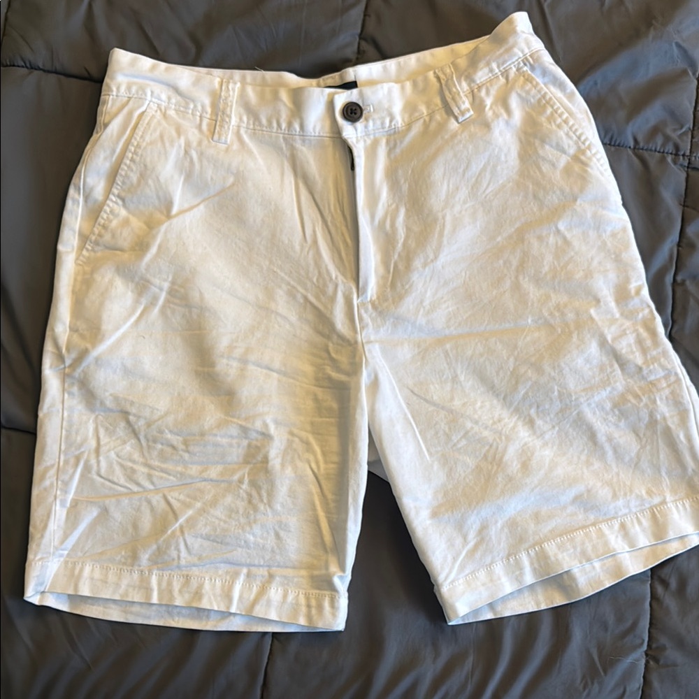 Men's White Casual Shorts